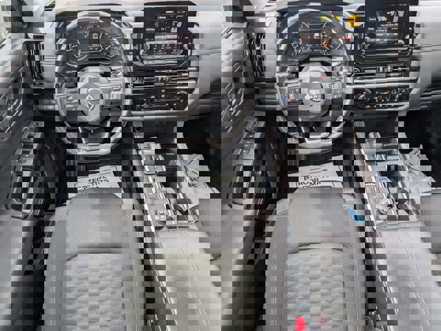 Used 2024 Nissan Pathfinder SV w/ SV Premium Package image 27