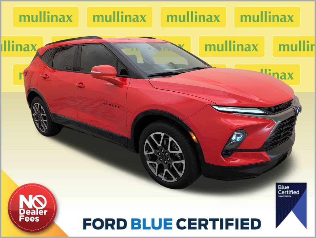 Used 2025 Chevrolet Blazer RS w/ Driver Confidence II Package AWD/4WD image 1