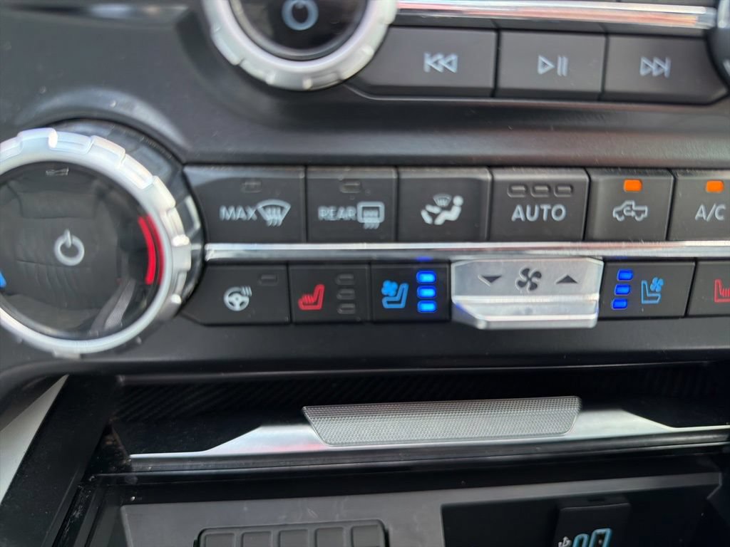 Certified 2024 Ford F250 Limited w/ FX4 Off-Road Package AWD/4WD image 38