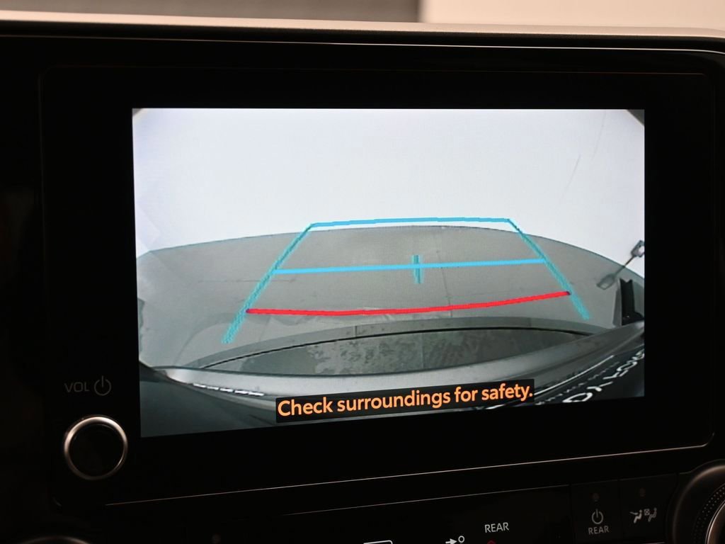 Used 2024 Toyota Highlander LE image 42