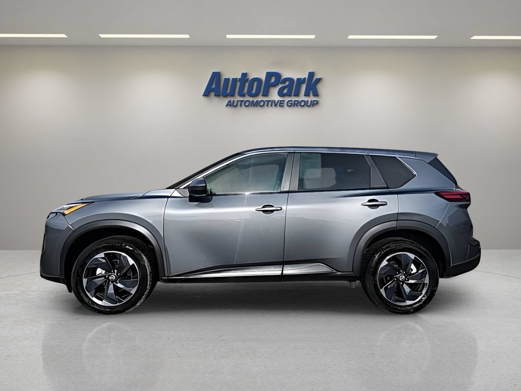 Used 2024 Nissan Rogue SV AWD/4WD image 4