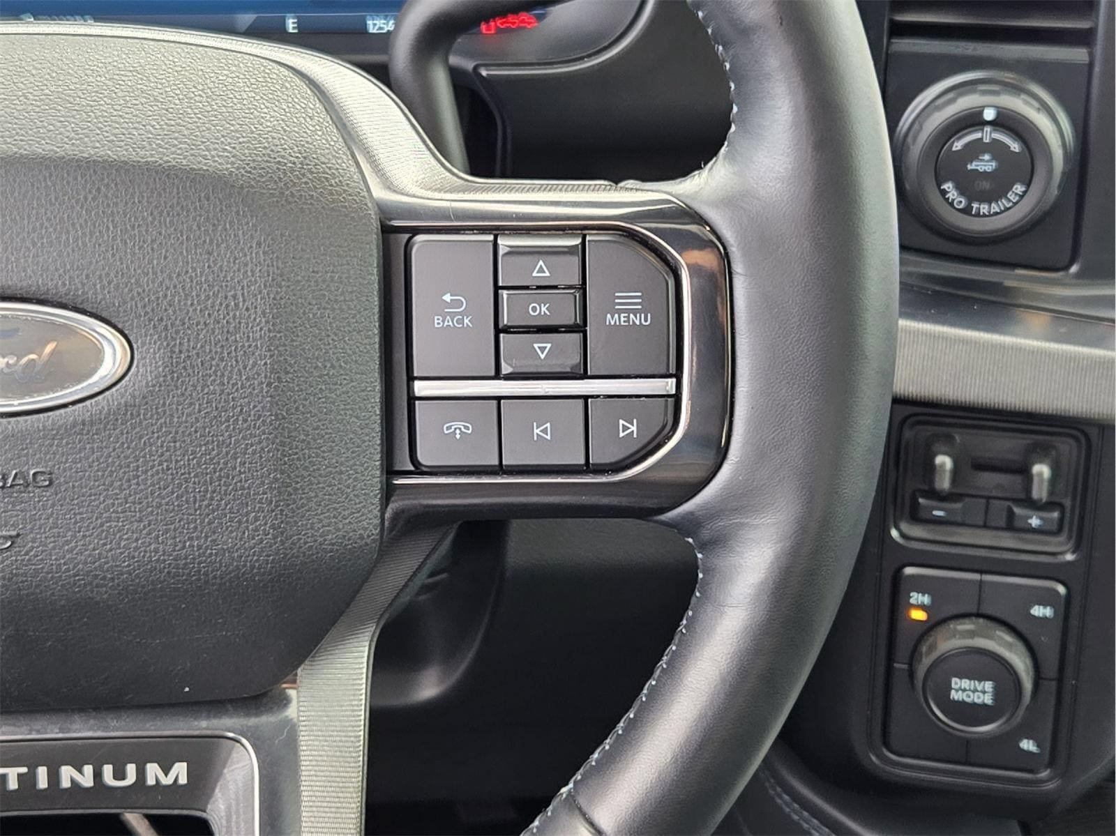 Certified 2025 Ford F350 Platinum w/ FX4 Off-Road Package AWD/4WD image 28