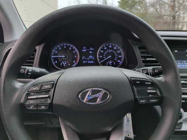 Used 2019 Hyundai Elantra SE w/ Cargo Package image 16