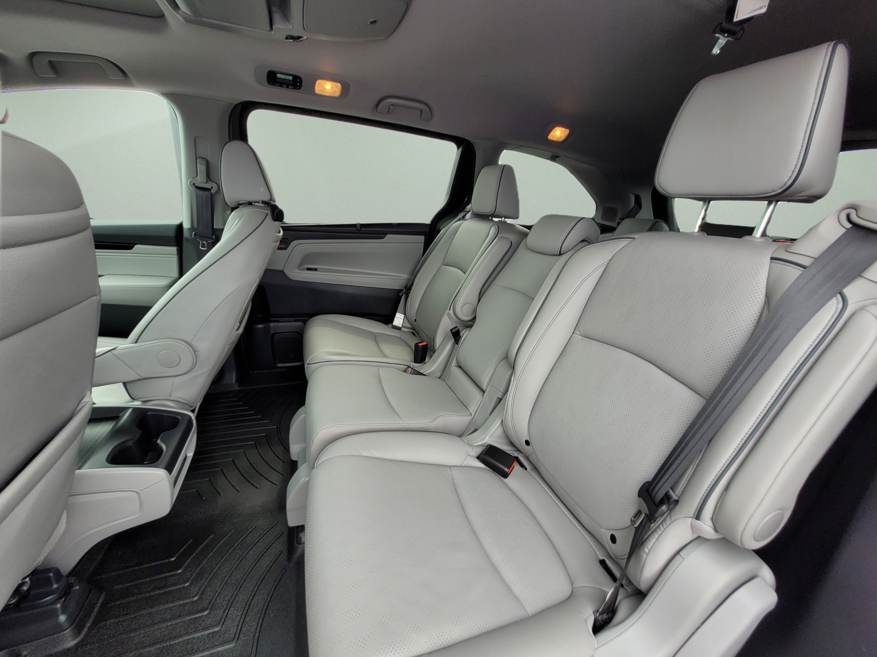 Used 2024 Honda Odyssey Elite image 23