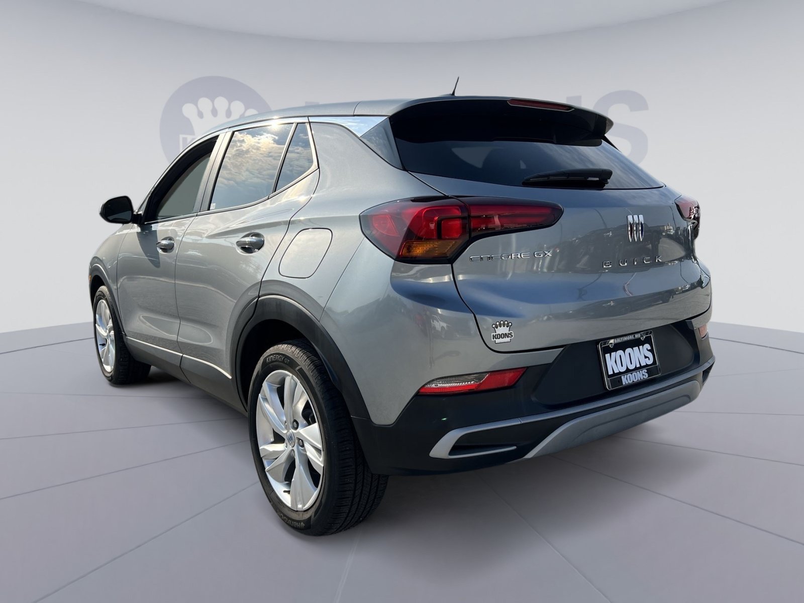 Used 2024 Buick Encore GX Preferred w/ Comfort Package FWD image 4
