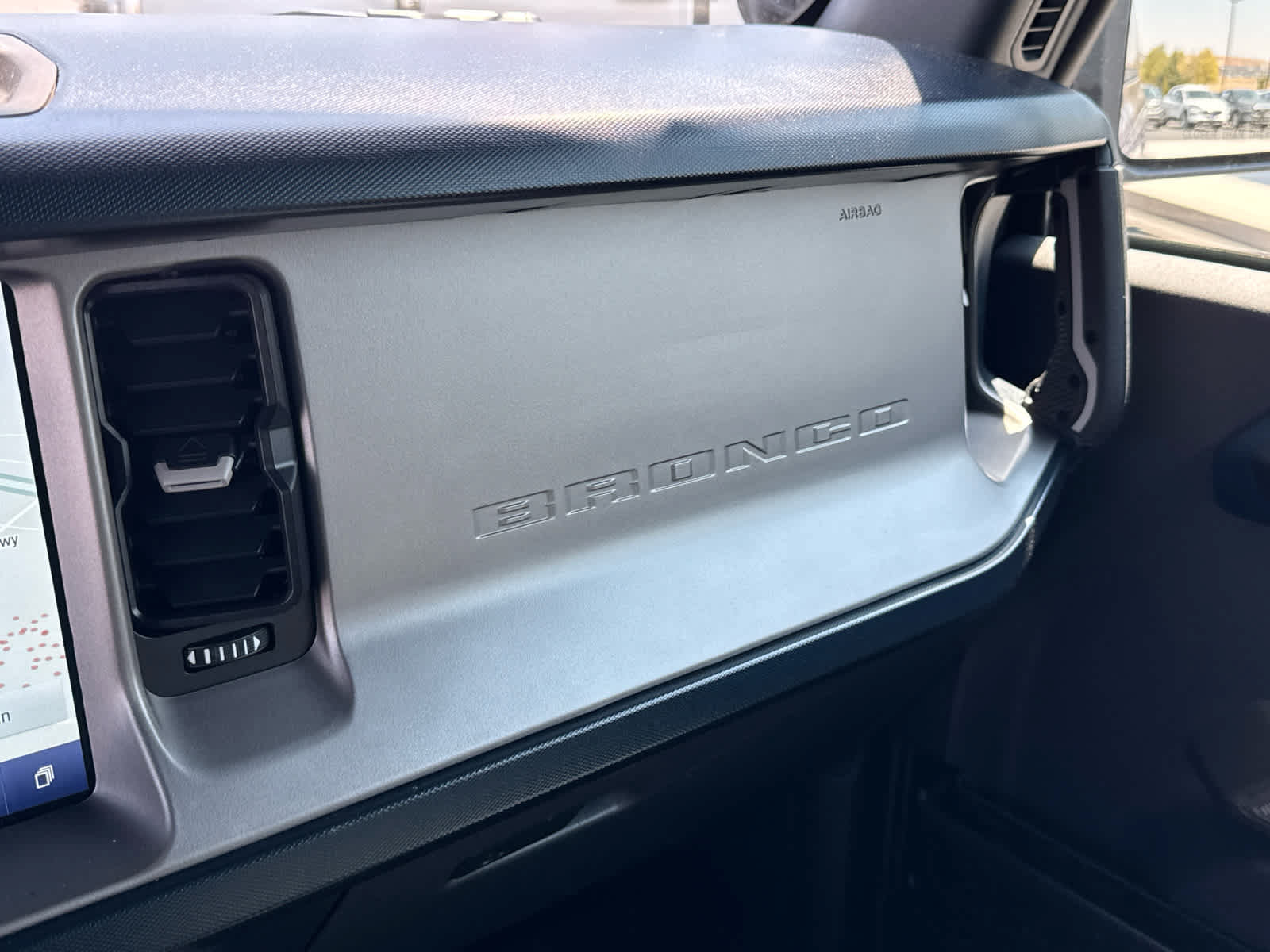 Certified 2021 Ford Bronco First Edition AWD/4WD image 31