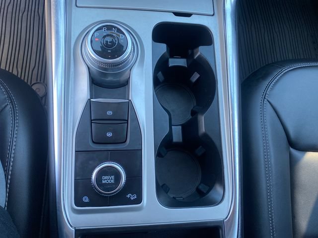 Certified 2022 Ford Explorer XLT w/ Equipment Group 202A AWD/4WD image 22