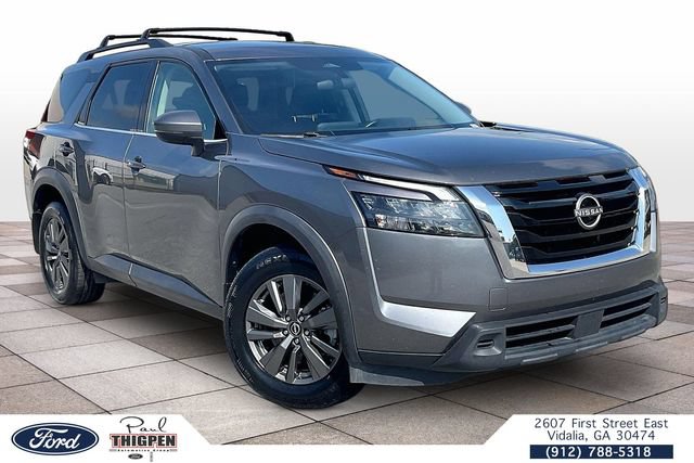 Used 2023 Nissan Pathfinder SV AWD/4WD image 1