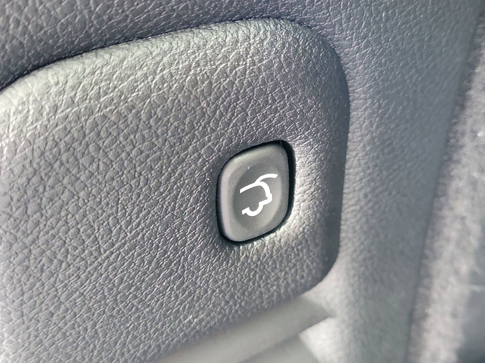 Used 2024 Dodge Durango GT AWD/4WD image 9