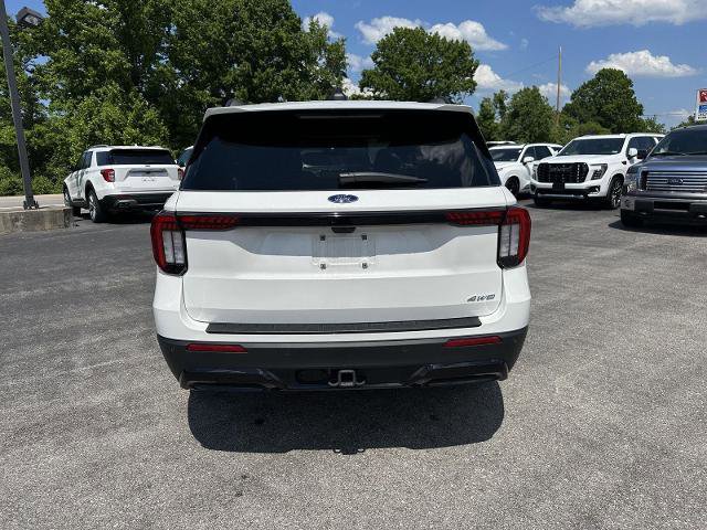Certified 2025 Ford Explorer ST-Line AWD/4WD image 5