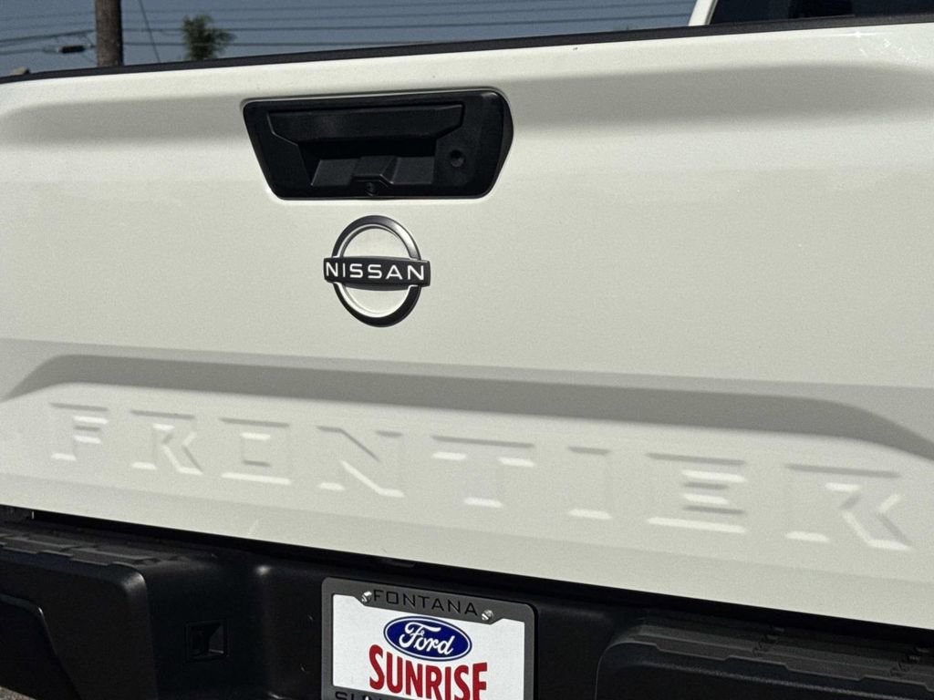 Used 2022 Nissan Frontier S image 24