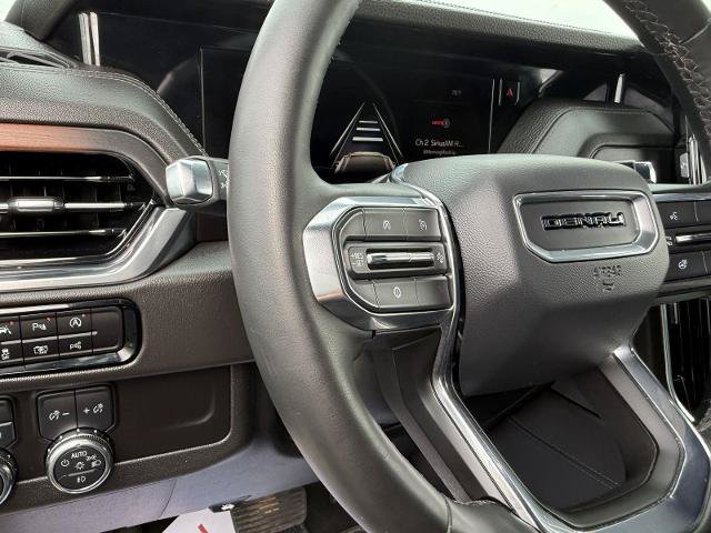 Used 2025 GMC Yukon Denali AWD/4WD image 19