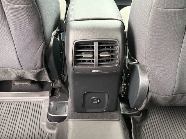 Certified 2020 Ford Escape SE FWD image 8