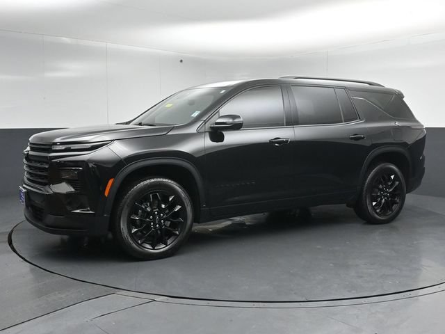 Used 2024 Chevrolet Traverse LT w/ Midnight/Sport Edition AWD/4WD image 4
