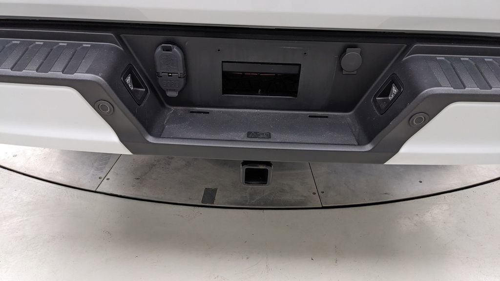 Certified 2022 Ford F150 Lariat w/ Equipment Group 502A High AWD/4WD image 7