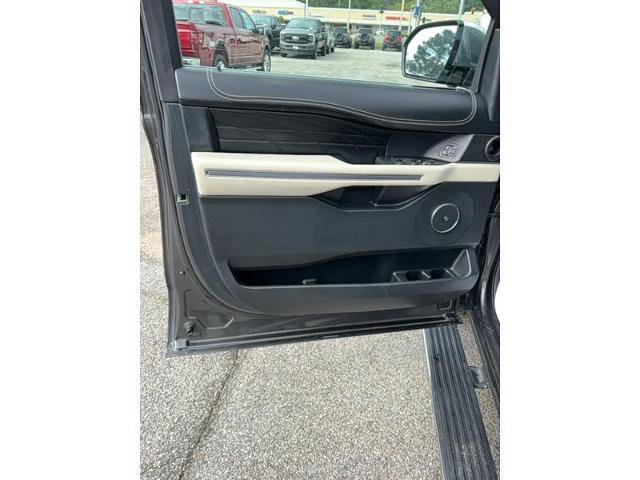 Certified 2021 Ford Expedition Platinum RWD image 13