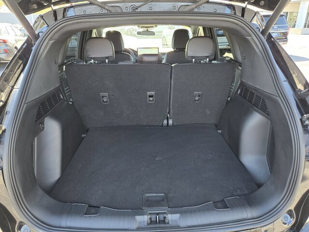 Certified 2024 Ford Escape ST-Line w/ Tech Pack #1 FWD image 17