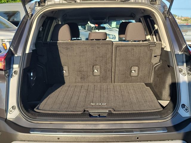 Used 2023 Nissan Rogue SV image 23