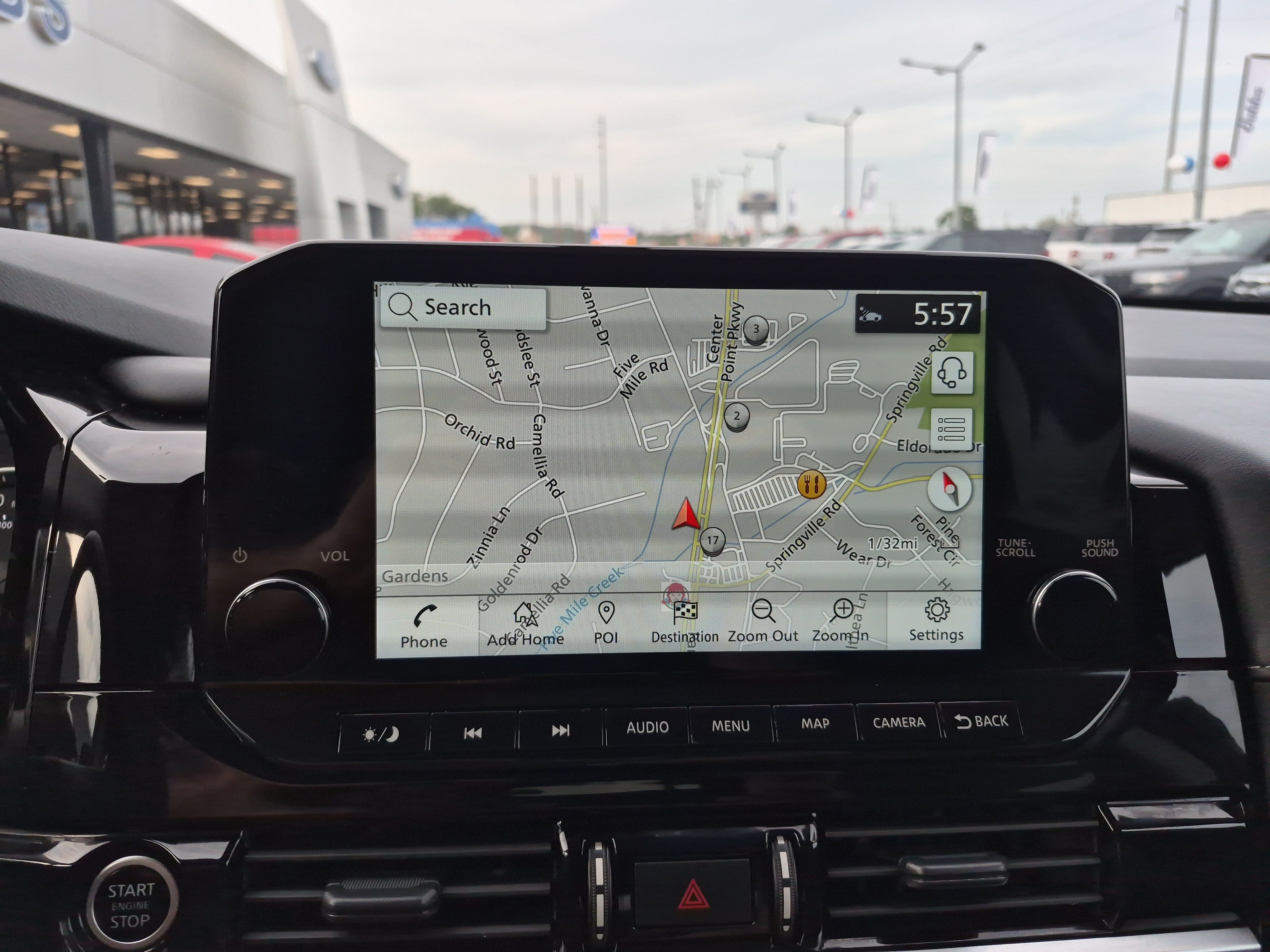Used 2024 Nissan Pathfinder SL AWD/4WD image 34