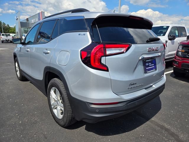 Used 2022 GMC Terrain SLE w/ Driver Convenience Package AWD/4WD image 6