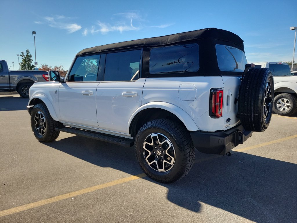 Certified 2023 Ford Bronco Outer Banks AWD/4WD image 3