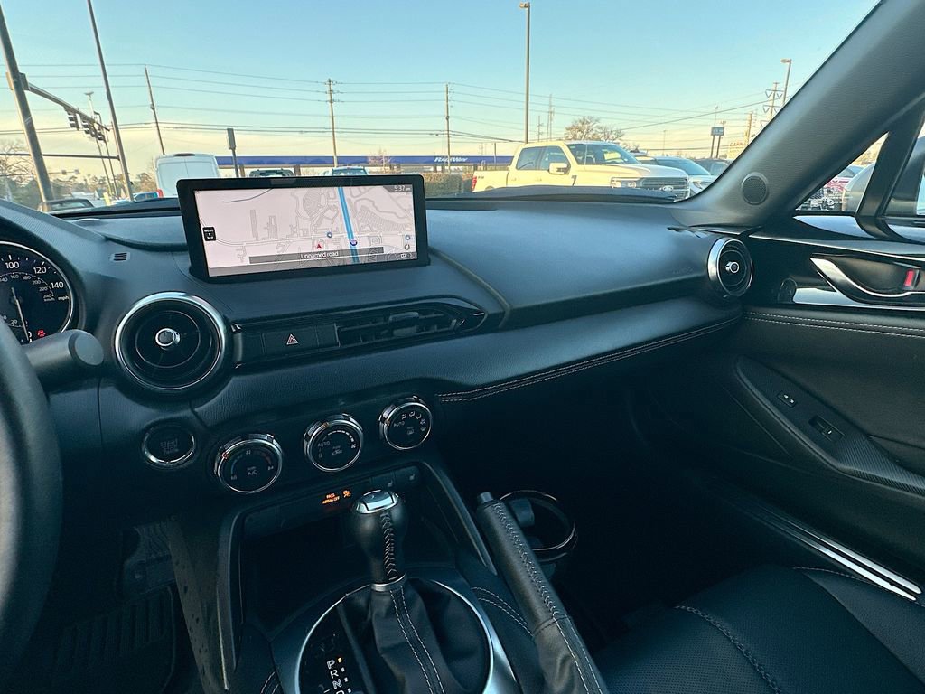 Used 2025 MAZDA MX-5 Miata Grand Touring w/ Weather Package image 18
