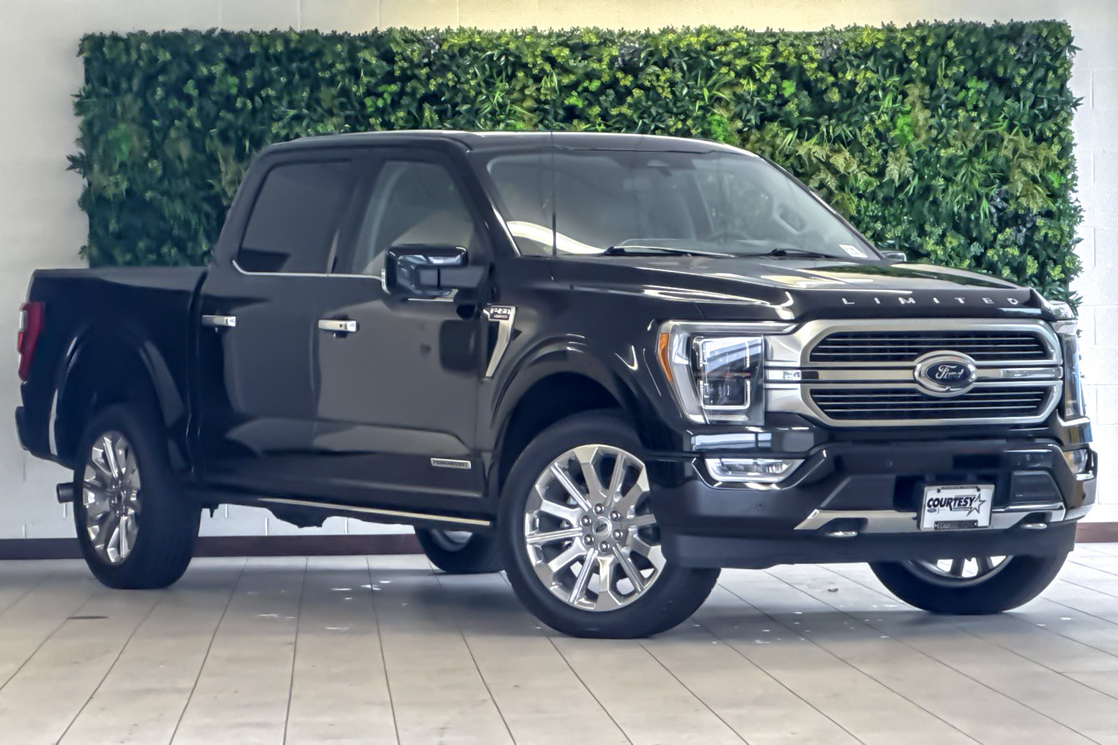 Certified 2022 Ford F150 Limited AWD/4WD image 2