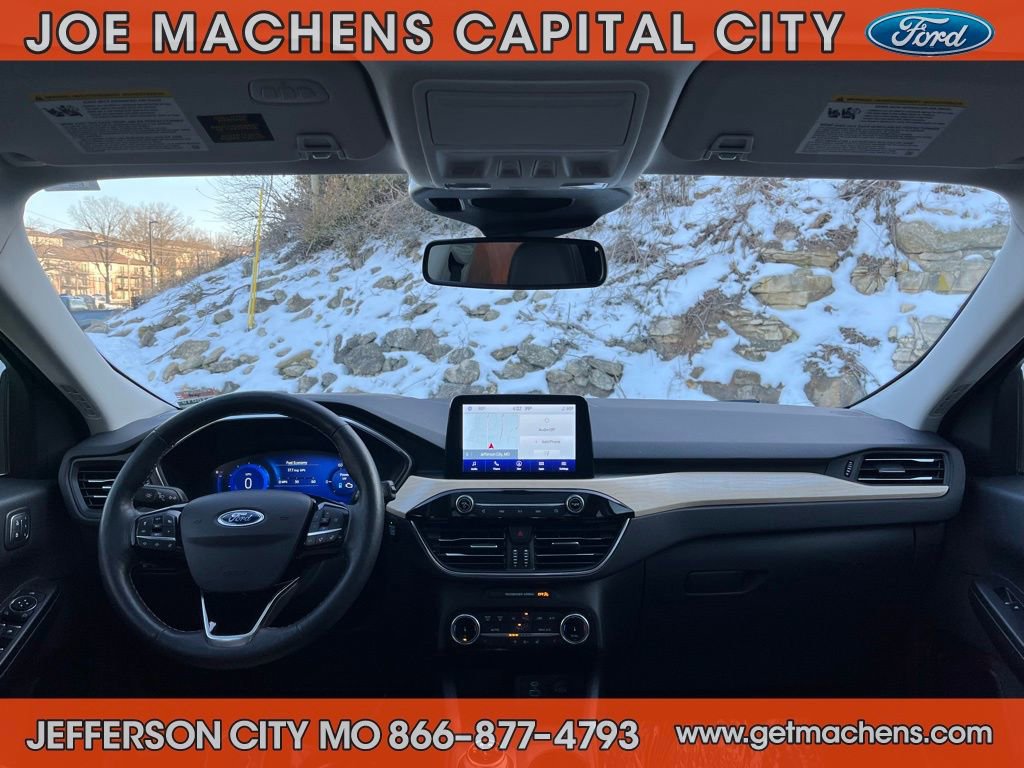 Certified 2022 Ford Escape Titanium w/ Titanium Elite Package image 12