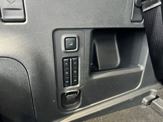 Certified 2025 Ford Expedition Active AWD/4WD image 18