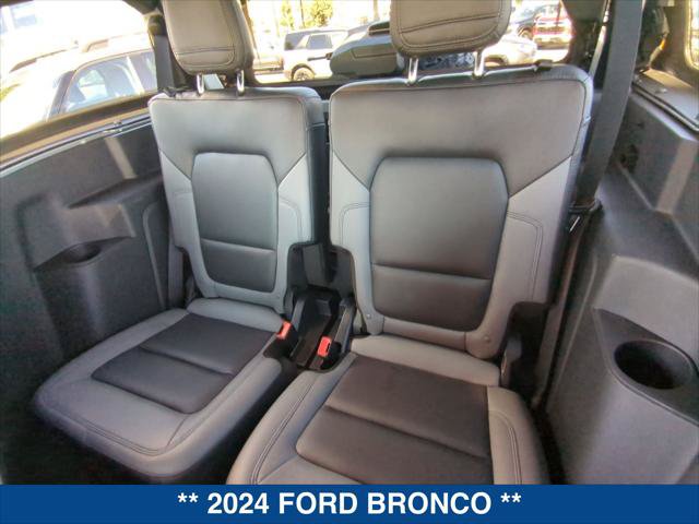 Certified 2024 Ford Bronco Black Diamond AWD/4WD image 21