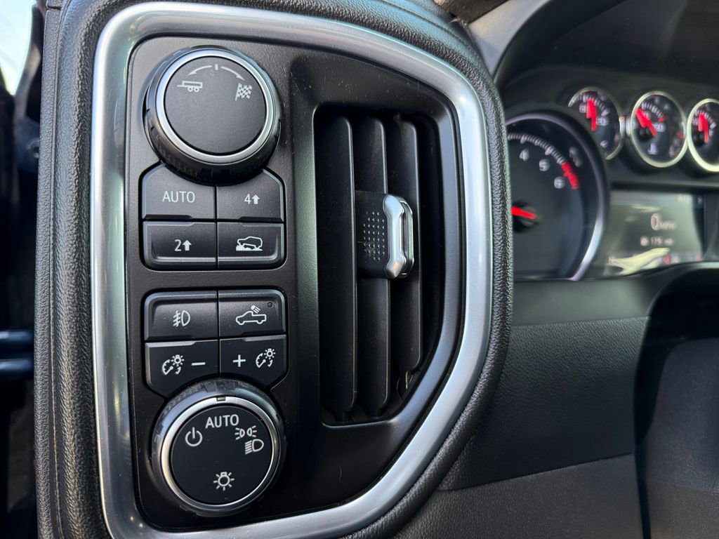 Used 2019 Chevrolet Silverado 1500 RST w/ All-Star Edition image 19