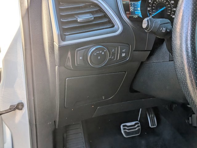 Certified 2022 Ford Edge ST-Line image 16