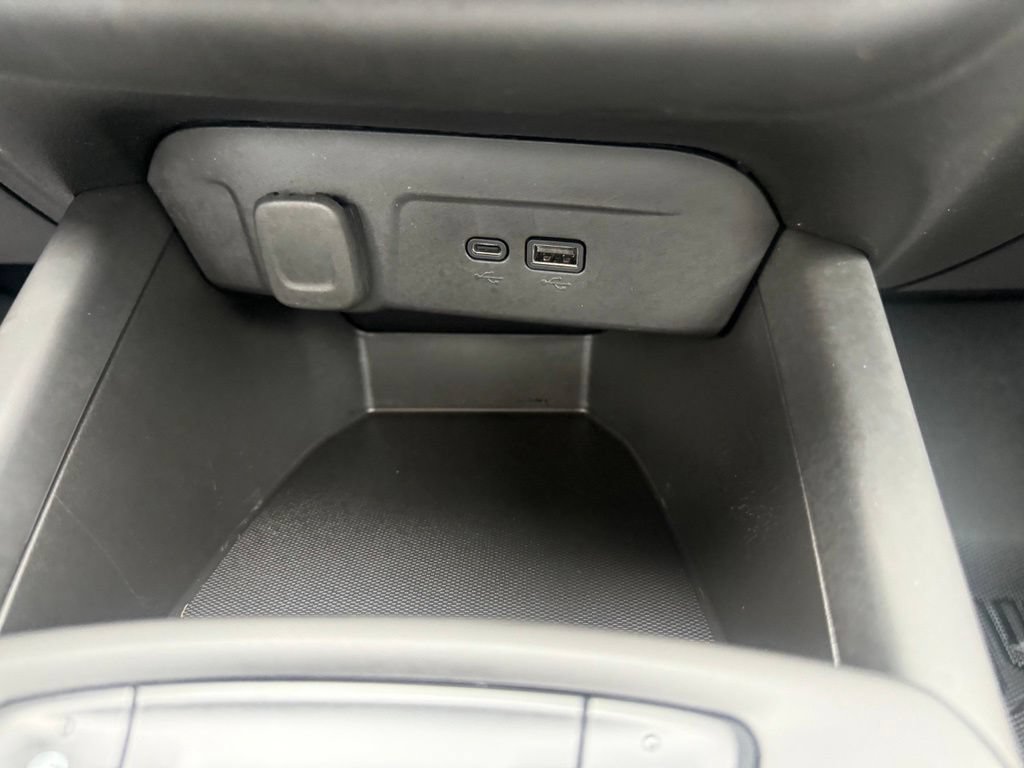 Used 2024 Chevrolet Trax RS FWD image 27