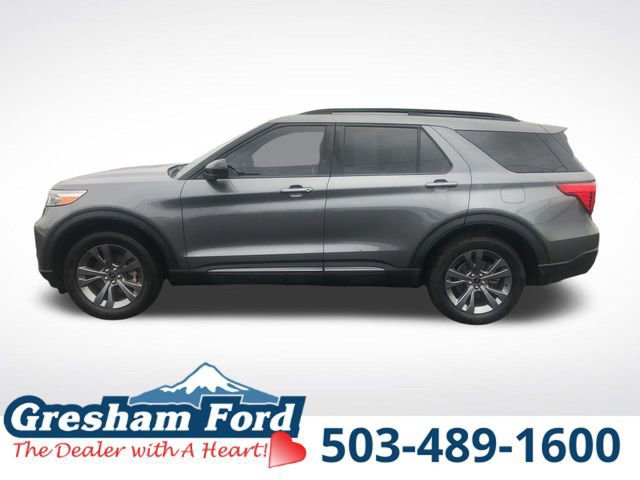 Certified 2022 Ford Explorer XLT w/ Equipment Group 202A image 6