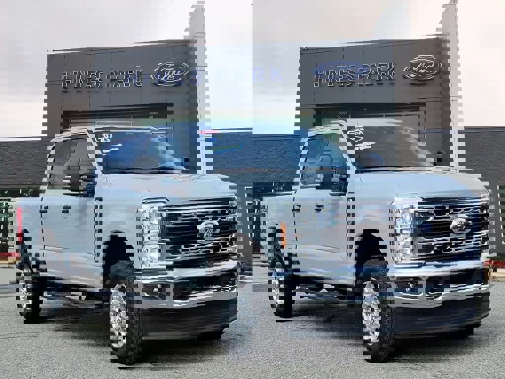 Certified 2025 Ford F250 XLT image 7