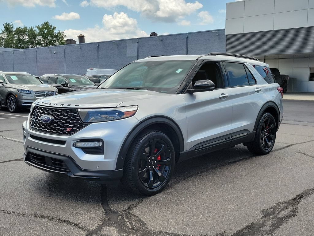Certified 2021 Ford Explorer ST w/ Equipment Group 401A AWD/4WD image 8