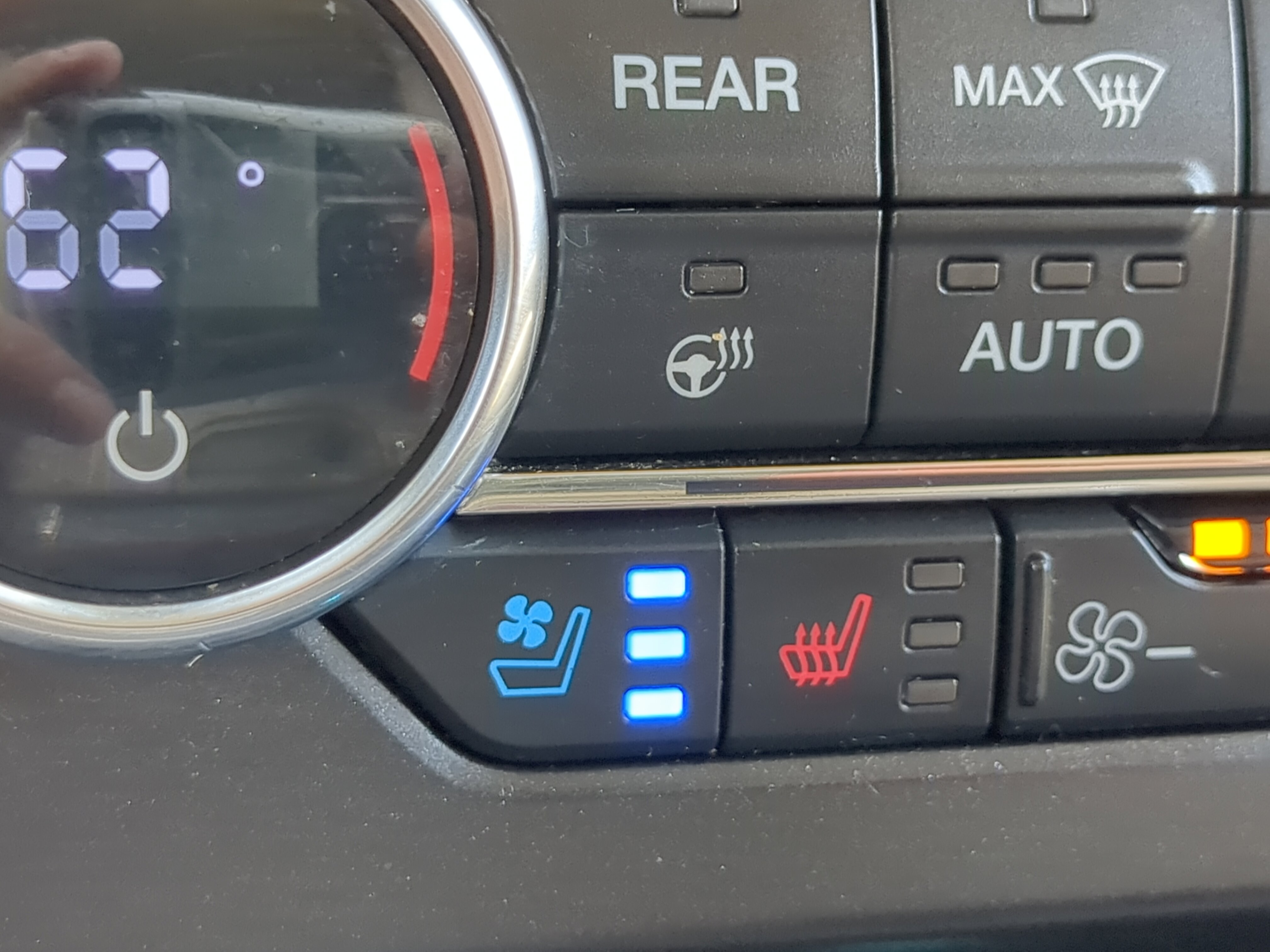 Certified 2019 Ford Expedition XLT w/ Equipment Group 202A RWD image 21