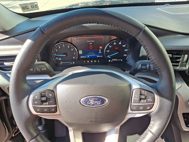 Certified 2023 Ford Explorer XLT w/ Equipment Group 202A AWD/4WD image 8