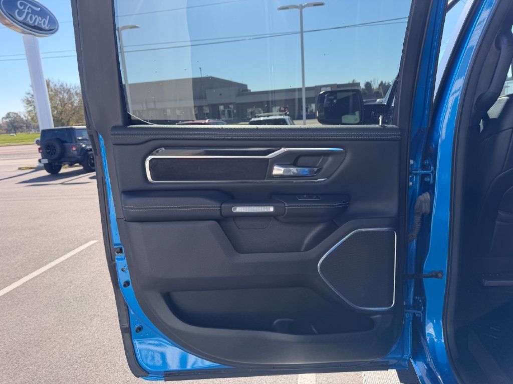 Used 2022 RAM 1500 Laramie AWD/4WD image 26