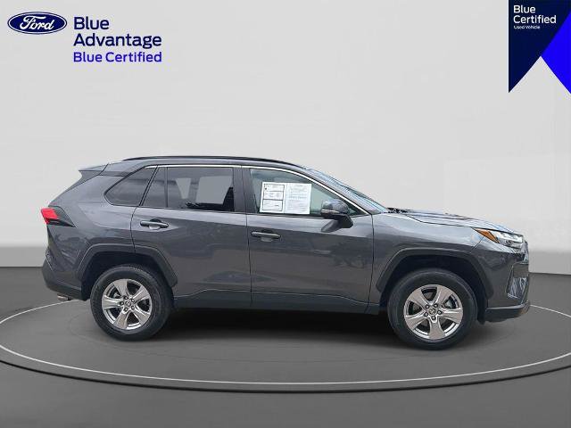 Used 2025 Toyota RAV4 XLE AWD/4WD image 5