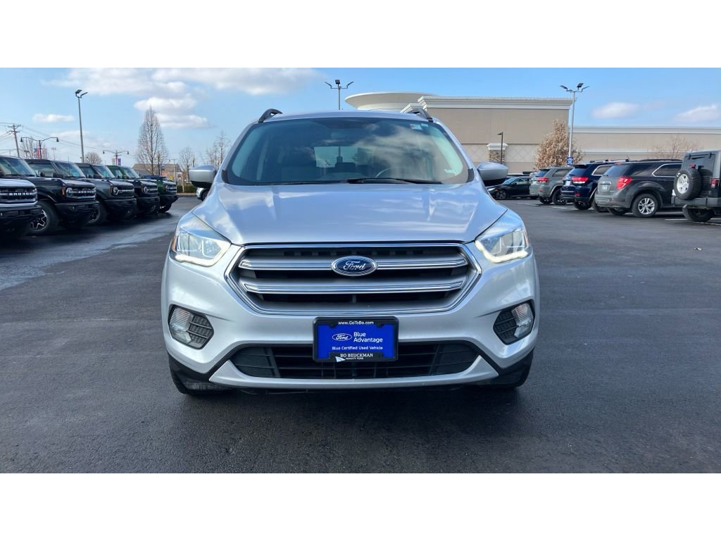 Certified 2017 Ford Escape SE w/ Equipment Group 201A image 2
