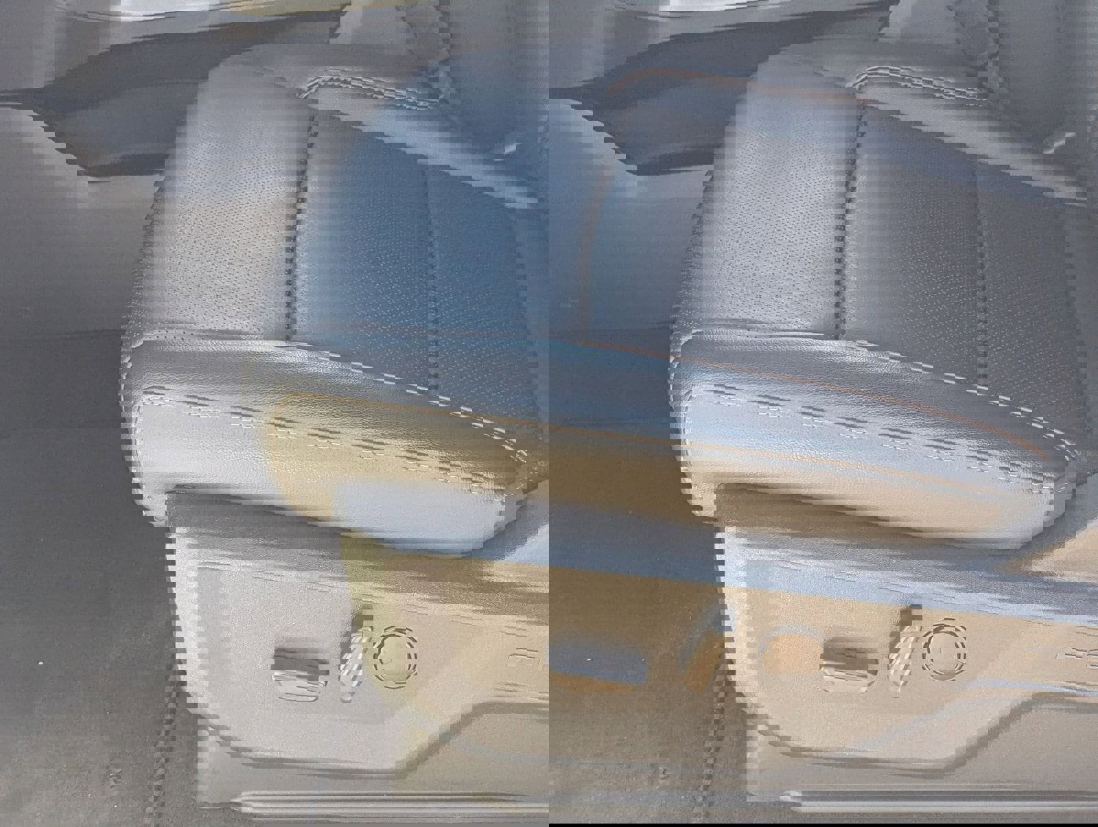 Certified 2025 Ford F150 Lariat w/ Equipment Group 501A Mid image 19