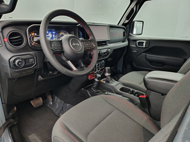 Used 2024 Jeep Wrangler Unlimited Rubicon AWD/4WD image 37