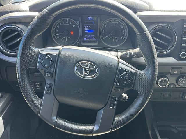 Used 2020 Toyota Tacoma TRD Off-Road AWD/4WD image 17
