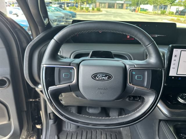 Certified 2025 Ford Expedition Max Platinum w/ Stealth Performance Package AWD/4WD image 15