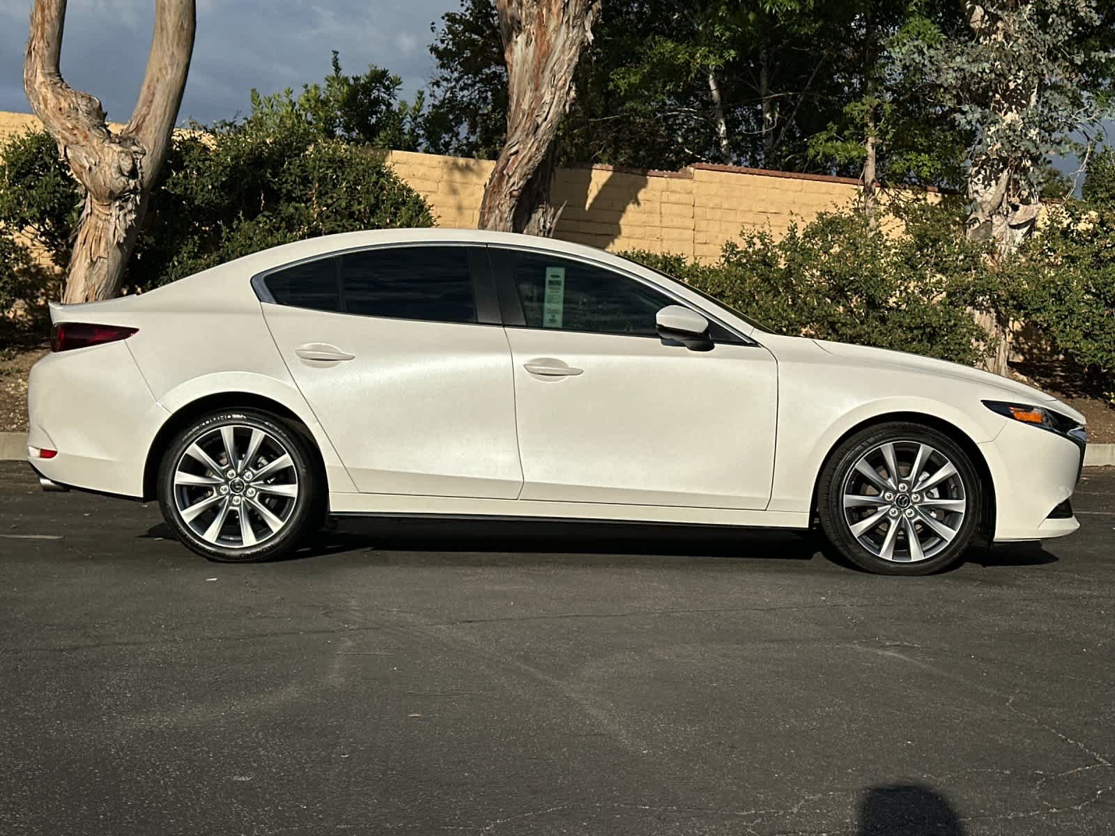 Used 2023 MAZDA MAZDA3 s FWD image 8