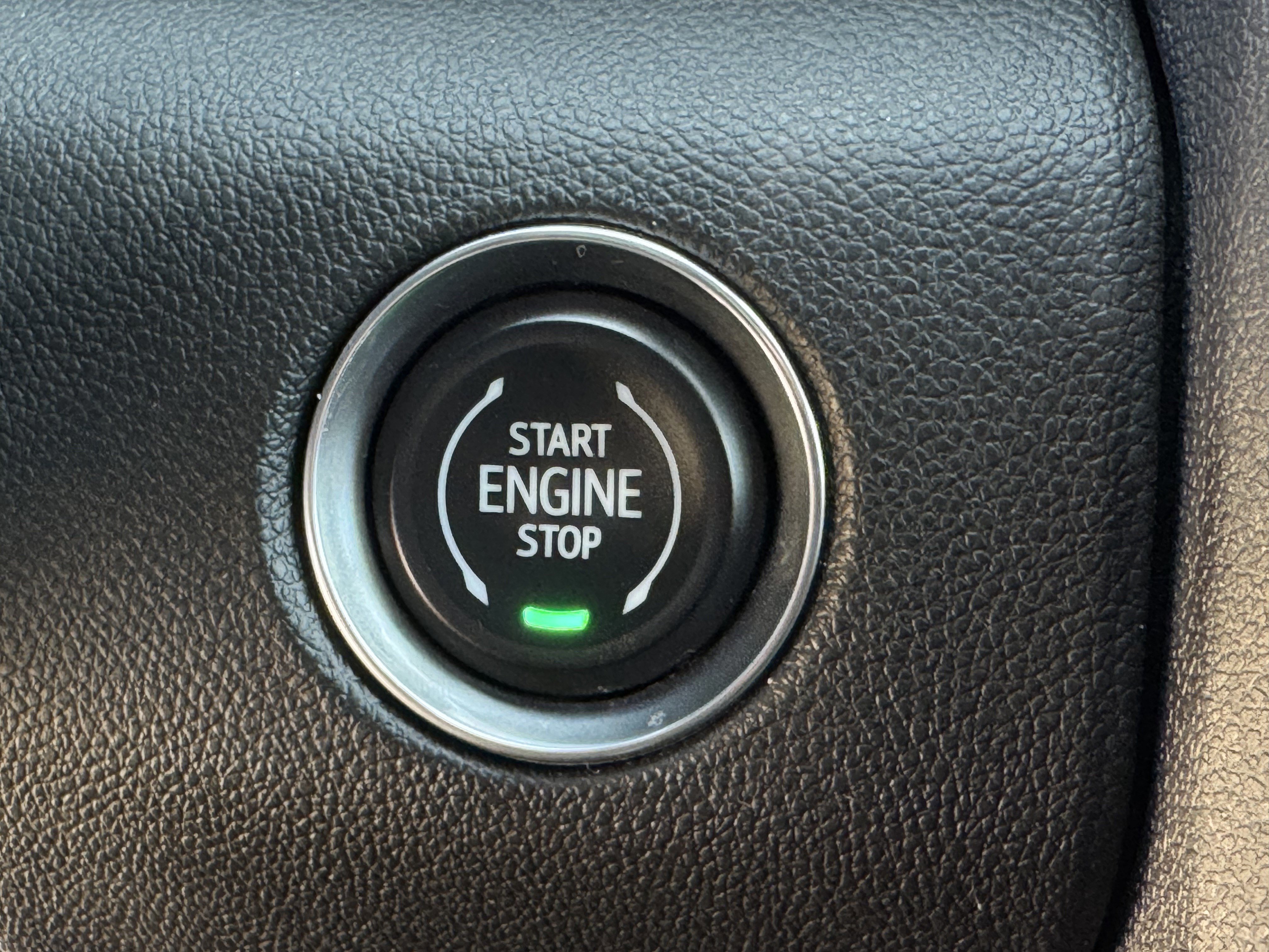 Used 2025 GMC Acadia Elevation image 23