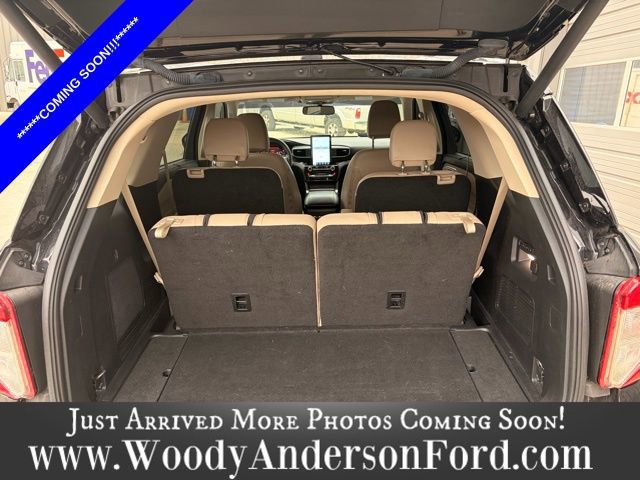 Certified 2022 Ford Explorer Limited w/ Limited Technology Package image 6
