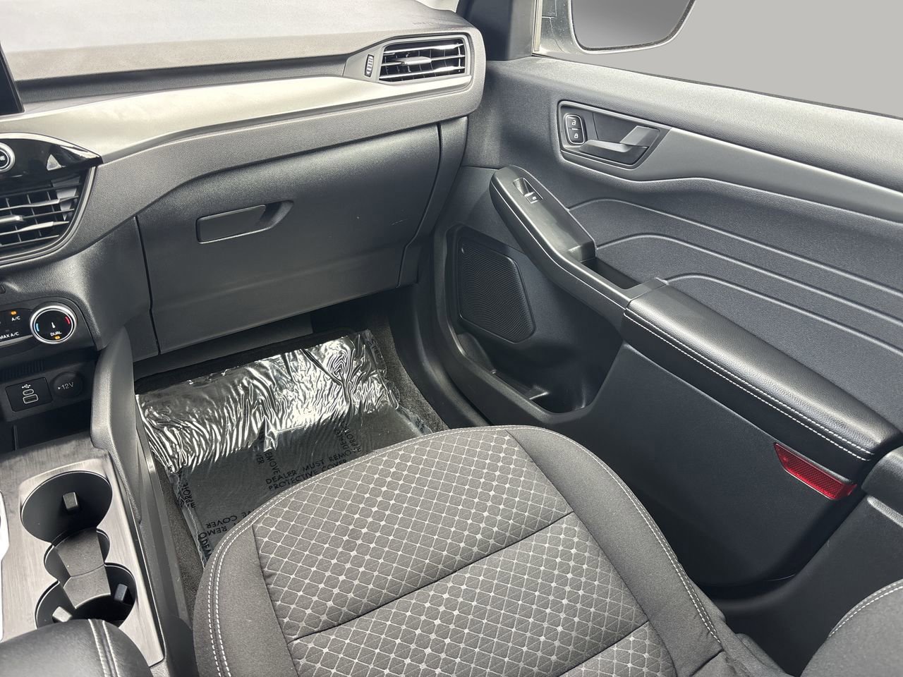 Certified 2025 Ford Escape Active AWD/4WD image 15