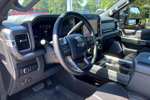 Certified 2025 Ford F250 Platinum w/ FX4 Off-Road Package AWD/4WD image 14